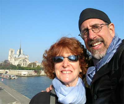 Muriel and David enjoying the morning Parisien air