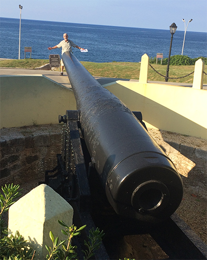 Cannon aimed at Rob at  Hotel Nacional in Havana
