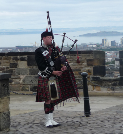 Piper at Edinburgh Castle