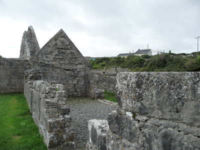 Ruins on Innishmore