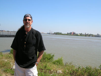 David along the banks of the mighty Mississippi