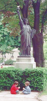 Copy of the Statue of Liberty at the Jardin du Luxembourge