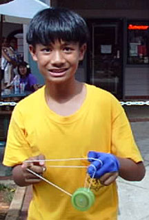 Young yo-yo master at the Ward Center